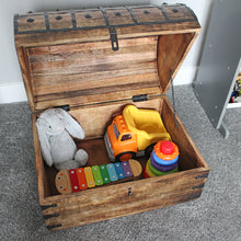 Pirate Treasure Chest with Lock and Skeleton Key - XXX-Large